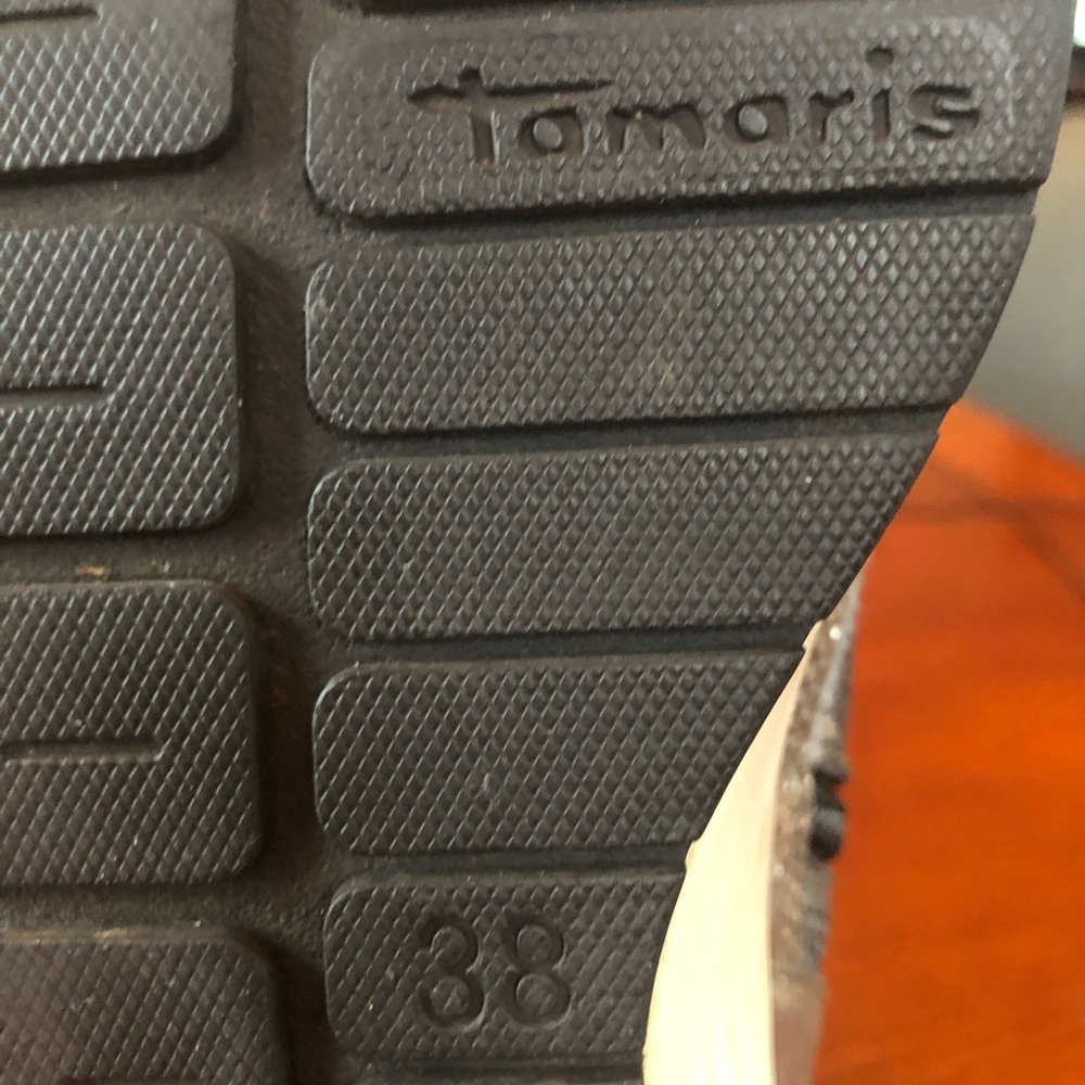 Tamaris Metallic Sneakers 38/8 - Picture 9 of 10